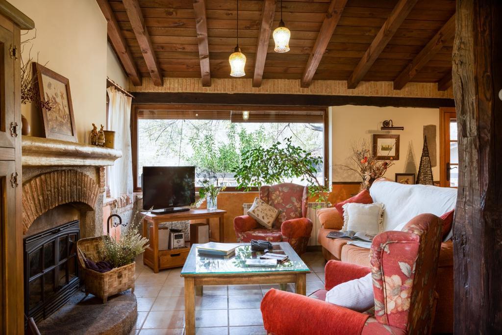 نافاكونسيخو Casa Rural La Casa Del Bosque المظهر الخارجي الصورة